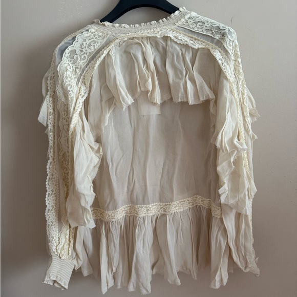 Zara Cream Ruffled Blouse - Picture 3 of 5